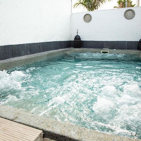 Villa Egipto Con Jacuzzi Y Piscina Climatizada Chiclana de la Frontera Exteriör bild